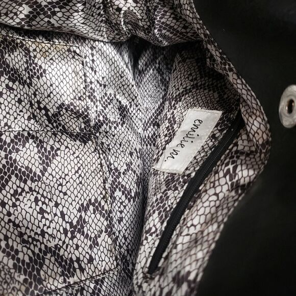 EMILIE M. Faux Leather Classic Tote Bag - Picture 7 of 8